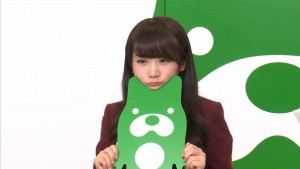 abemaくんにアゴを乗せるまなったん