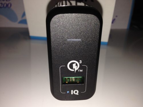 Anker QC3.0充電器1